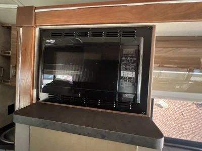2019 Winnebago MH - Photo 13