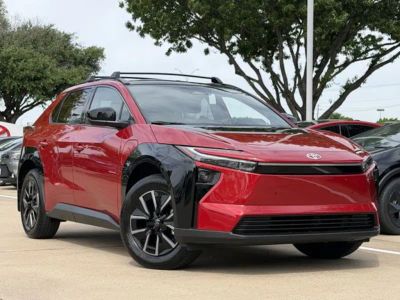 2026 Toyota bZ - Photo 2