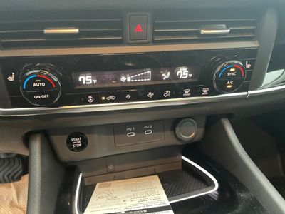 2026 Nissan Rogue — photo 13 view