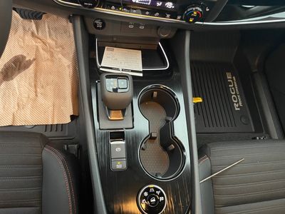 2026 Nissan Rogue — photo 7 view