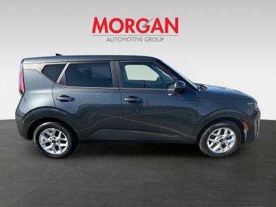 2024 Kia Soul — photo 8 view