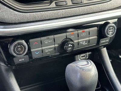 2023 Jeep Compass — photo 16 view