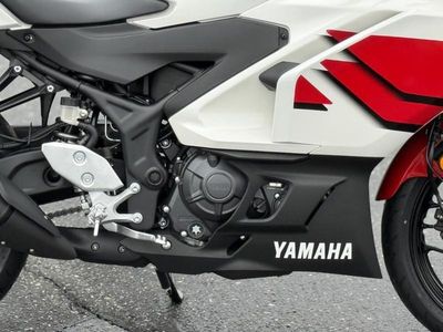 2026 Yamaha YZF-R3 - Photo 16
