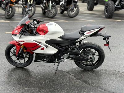 2026 Yamaha YZF-R3 - Photo 10