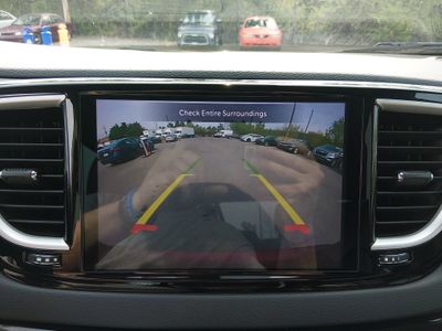 2023 Chrysler Pacifica — photo 16 view