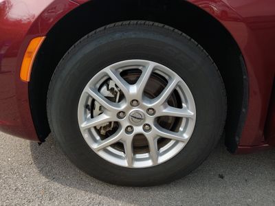 2023 Chrysler Pacifica — photo 10 view