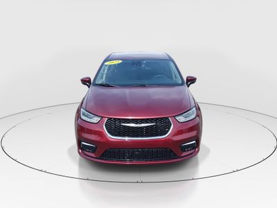 2023 Chrysler Pacifica — side profile view