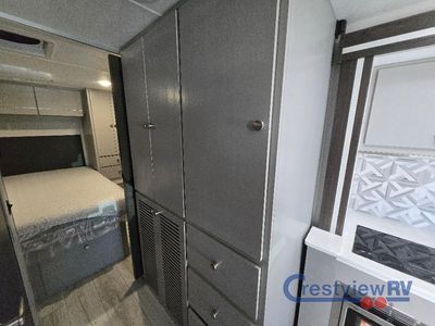 2026 Coachmen RV Entourage - Photo 20