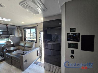 2026 Coachmen RV Entourage - Photo 15
