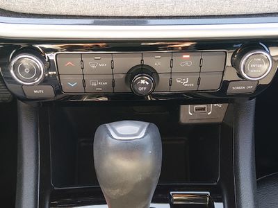 2024 Jeep Compass - Photo 13