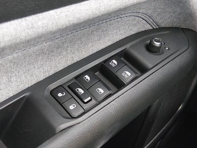 2024 Jeep Compass - Photo 18