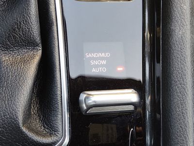 2024 Jeep Compass - Photo 16