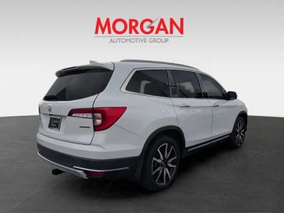 2022 Honda Pilot — rear three-quarter view