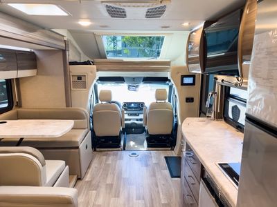 2024 Thor Motor Coach DELANO - Photo 3