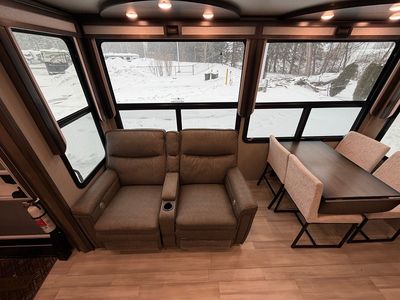 2022 Grand Design Solitude - Photo 16