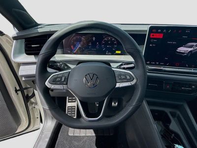 2026 Volkswagen Tiguan — photo 10 view