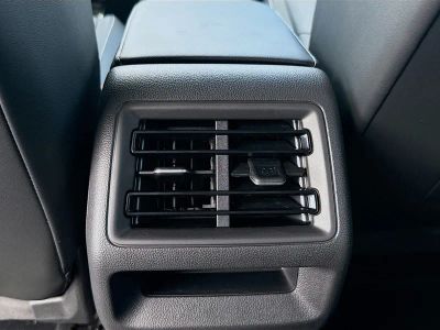 2026 Volkswagen Tiguan — photo 19 view