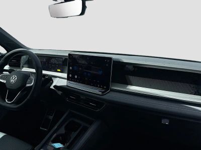 2026 Volkswagen Tiguan — photo 24 view