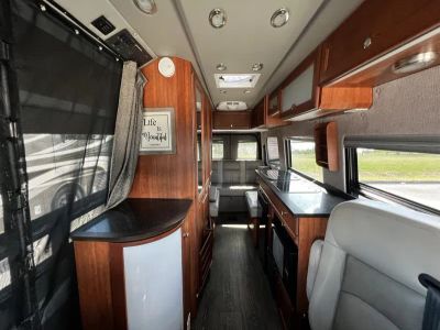 2018 Roadtrek ADVENTUROUS - Photo 5