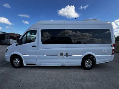 2018 Roadtrek ADVENTUROUS - Photo 25