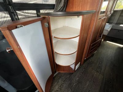 2018 Roadtrek ADVENTUROUS - Photo 14