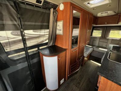 2018 Roadtrek ADVENTUROUS - Photo 13