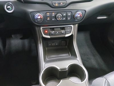2024 GMC Terrain — photo 13 view