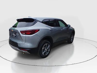 2025 Chevrolet Blazer — photo 7 view