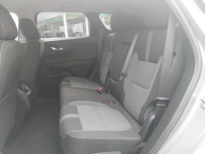 2025 Chevrolet Blazer — photo 13 view