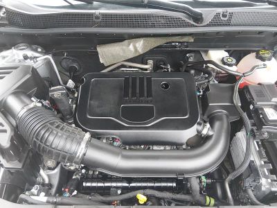 2025 Chevrolet Blazer — photo 9 view