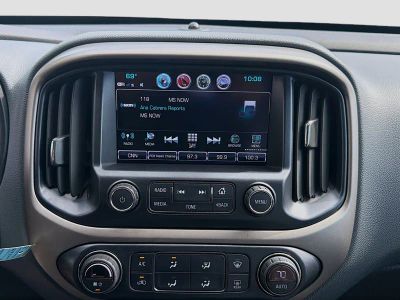 2017 Chevrolet Colorado — photo 12 view