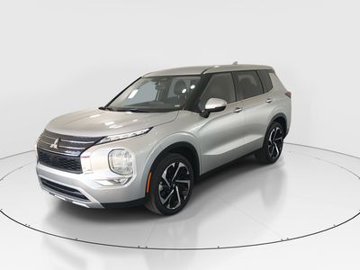 2024 Mitsubishi Outlander - Photo 3