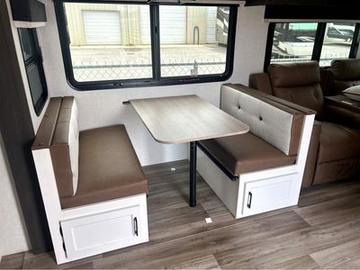 2026 VENTURE RV SPORTTREK — photo 9 view