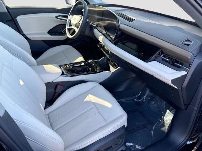 2025 Audi Q6 e-tron — photo 13 view