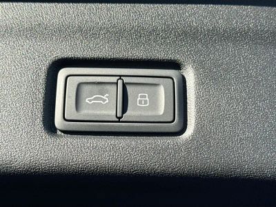 2025 Audi Q6 e-tron — photo 12 view
