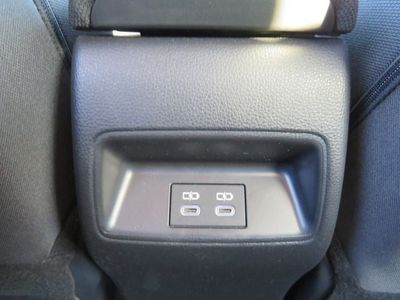 2025 Toyota COROLLA - Photo 19