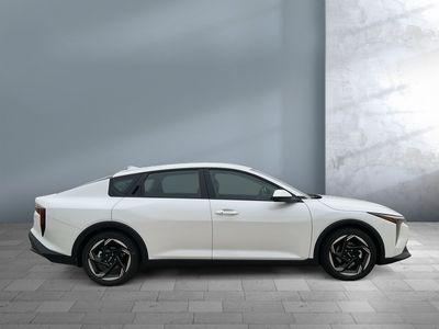 2025 Kia K4 — detail view