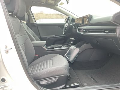 2025 Kia K4 — photo 15 view