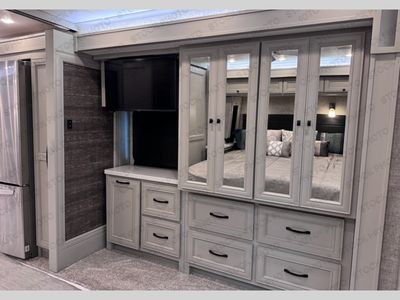 2026 Tiffin Motorhomes Phaeton - Photo 45