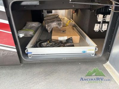 2026 Tiffin Motorhomes Phaeton - Photo 30