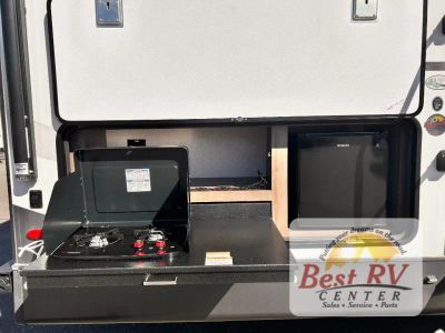 2023 Forest River RV Rockwood Ultra Lite - Photo 4