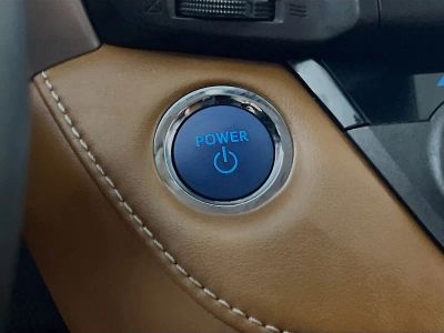 2017 Toyota RAV4 Hybrid — photo 20 view