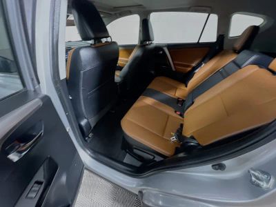 2017 Toyota RAV4 Hybrid — photo 26 view
