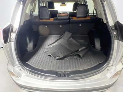 2017 Toyota RAV4 Hybrid — photo 31 view