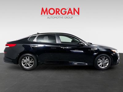 2019 Kia Optima - Photo 2