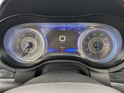 2023 Chrysler 300 — photo 23 view