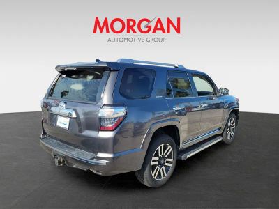 2016 Toyota 4Runner — interior view