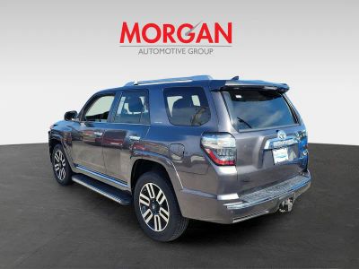 2016 Toyota 4Runner — engine compartment view