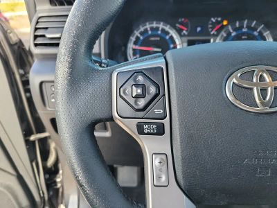 2016 Toyota 4Runner — photo 29 view