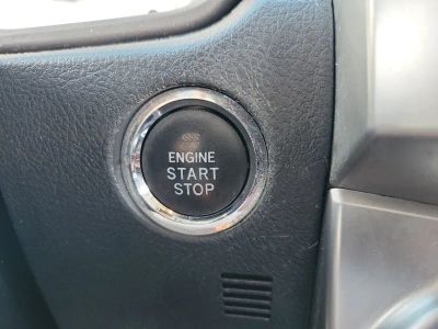 2016 Toyota 4Runner — photo 32 view